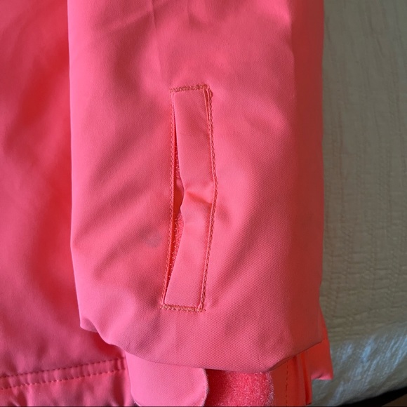 O’Neill Ski/ Snowboard Jacket - Picture 4 of 9